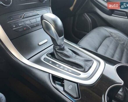 Серый Форд Эдж, объемом двигателя 2 л и пробегом 99 тыс. км за 14000 $, фото 28 на Automoto.ua