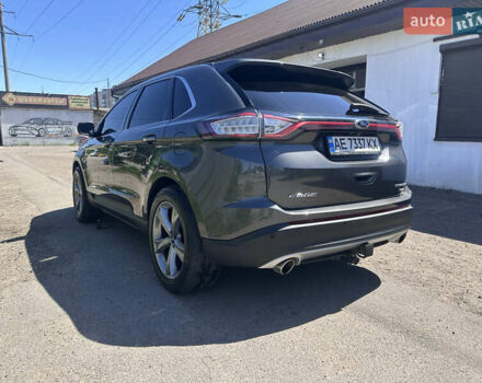 Серый Форд Эдж, объемом двигателя 2 л и пробегом 125 тыс. км за 18000 $, фото 3 на Automoto.ua