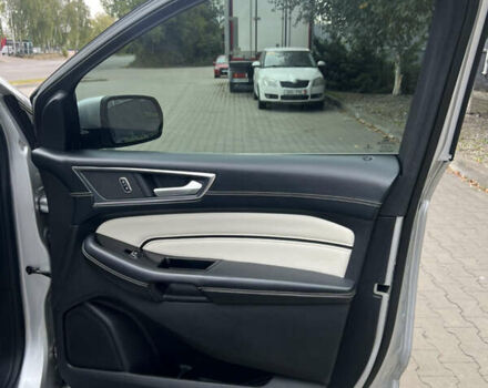 Сірий Форд Едж, об'ємом двигуна 2 л та пробігом 146 тис. км за 15799 $, фото 23 на Automoto.ua