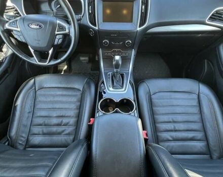 Серый Форд Эдж, объемом двигателя 2 л и пробегом 164 тыс. км за 15200 $, фото 7 на Automoto.ua