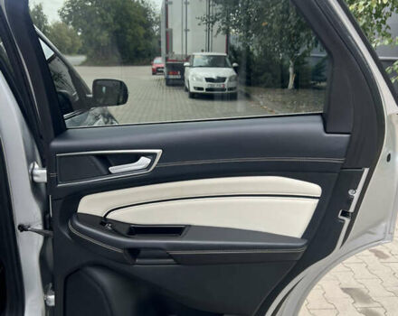 Сірий Форд Едж, об'ємом двигуна 2 л та пробігом 146 тис. км за 15799 $, фото 20 на Automoto.ua