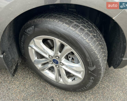 Сірий Форд Едж, об'ємом двигуна 2 л та пробігом 99 тис. км за 18999 $, фото 16 на Automoto.ua