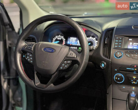 Сірий Форд Едж, об'ємом двигуна 2 л та пробігом 54 тис. км за 14800 $, фото 45 на Automoto.ua