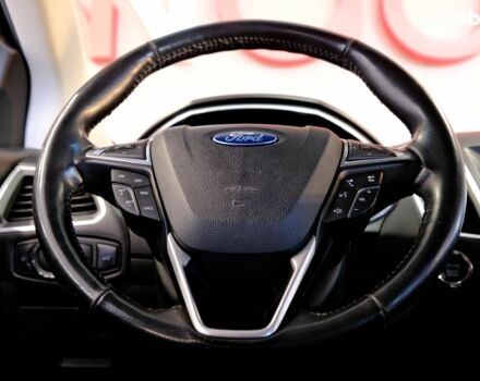 Серый Форд Эдж, объемом двигателя 2 л и пробегом 131 тыс. км за 16900 $, фото 6 на Automoto.ua