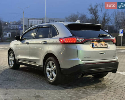 Сірий Форд Едж, об'ємом двигуна 2 л та пробігом 54 тис. км за 14800 $, фото 5 на Automoto.ua