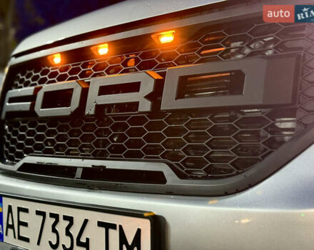 Сірий Форд Едж, об'ємом двигуна 2 л та пробігом 54 тис. км за 14800 $, фото 31 на Automoto.ua