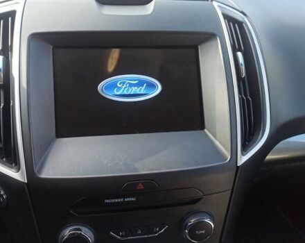 Серый Форд Эдж, объемом двигателя 2 л и пробегом 140 тыс. км за 19500 $, фото 28 на Automoto.ua