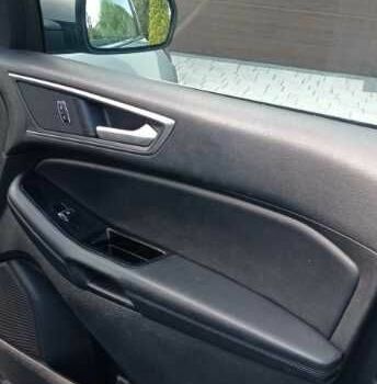 Сірий Форд Едж, об'ємом двигуна 2 л та пробігом 128 тис. км за 9000 $, фото 7 на Automoto.ua
