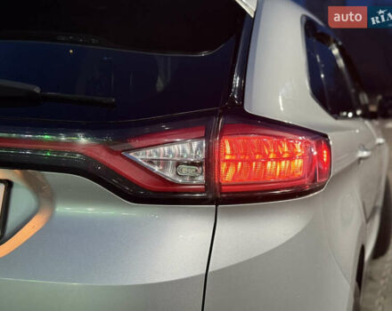 Сірий Форд Едж, об'ємом двигуна 2 л та пробігом 54 тис. км за 14800 $, фото 37 на Automoto.ua