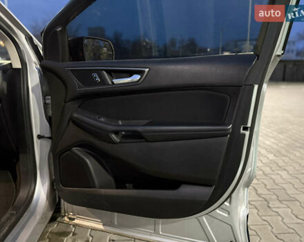 Сірий Форд Едж, об'ємом двигуна 2 л та пробігом 54 тис. км за 14800 $, фото 60 на Automoto.ua