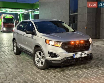 Сірий Форд Едж, об'ємом двигуна 2 л та пробігом 54 тис. км за 14800 $, фото 24 на Automoto.ua