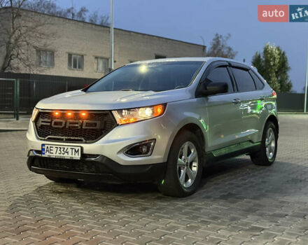 Сірий Форд Едж, об'ємом двигуна 2 л та пробігом 54 тис. км за 14800 $, фото 2 на Automoto.ua