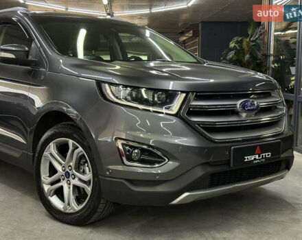 Сірий Форд Едж, об'ємом двигуна 2 л та пробігом 98 тис. км за 19900 $, фото 3 на Automoto.ua