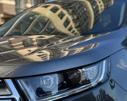 Сірий Форд Едж, об'ємом двигуна 2 л та пробігом 148 тис. км за 21100 $, фото 3 на Automoto.ua