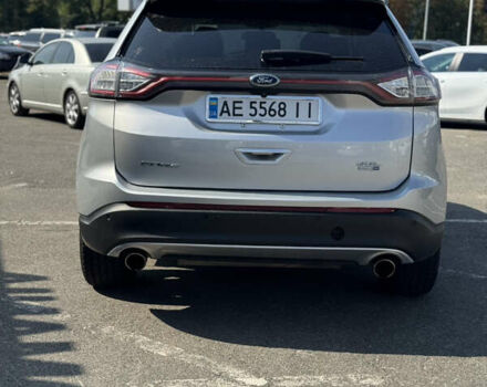 Серый Форд Эдж, объемом двигателя 2 л и пробегом 109 тыс. км за 15900 $, фото 3 на Automoto.ua