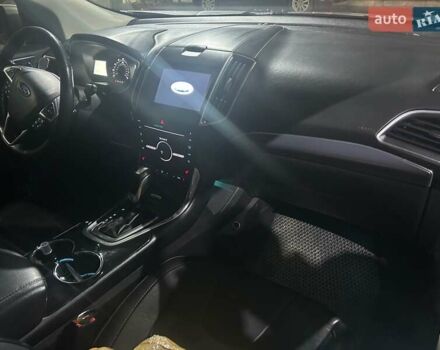 Сірий Форд Едж, об'ємом двигуна 3.5 л та пробігом 186 тис. км за 15500 $, фото 3 на Automoto.ua