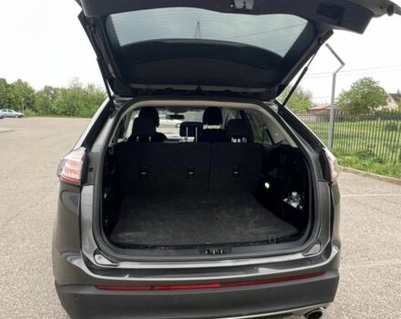 Серый Форд Эдж, объемом двигателя 2 л и пробегом 202 тыс. км за 15300 $, фото 4 на Automoto.ua