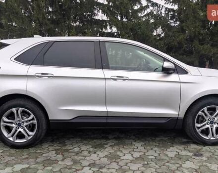 Серый Форд Эдж, объемом двигателя 2 л и пробегом 227 тыс. км за 12999 $, фото 4 на Automoto.ua