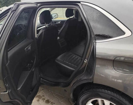 Серый Форд Эдж, объемом двигателя 2 л и пробегом 110 тыс. км за 19000 $, фото 5 на Automoto.ua