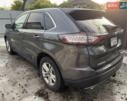 Сірий Форд Едж, об'ємом двигуна 3.5 л та пробігом 161 тис. км за 18000 $, фото 2 на Automoto.ua