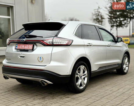 Серый Форд Эдж, объемом двигателя 2 л и пробегом 204 тыс. км за 19500 $, фото 12 на Automoto.ua