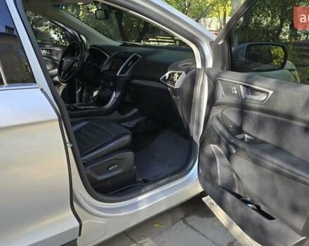 Серый Форд Эдж, объемом двигателя 3.5 л и пробегом 132 тыс. км за 12900 $, фото 4 на Automoto.ua