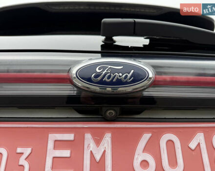 Серый Форд Эдж, объемом двигателя 2 л и пробегом 204 тыс. км за 19500 $, фото 19 на Automoto.ua