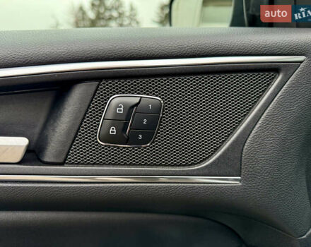 Серый Форд Эдж, объемом двигателя 2 л и пробегом 204 тыс. км за 19500 $, фото 41 на Automoto.ua