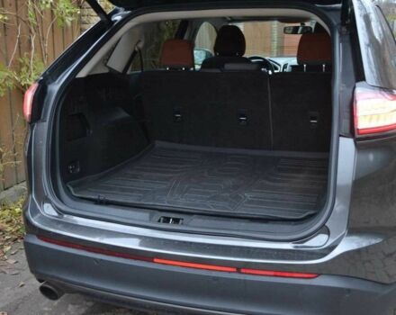 Серый Форд Эдж, объемом двигателя 2 л и пробегом 88 тыс. км за 19900 $, фото 3 на Automoto.ua