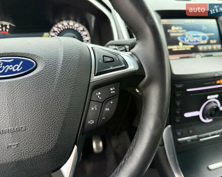 Серый Форд Эдж, объемом двигателя 2 л и пробегом 204 тыс. км за 19500 $, фото 23 на Automoto.ua