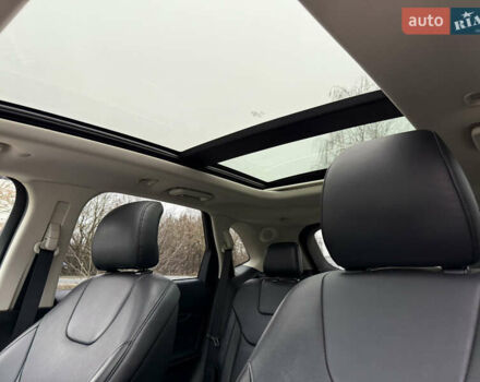 Серый Форд Эдж, объемом двигателя 2 л и пробегом 204 тыс. км за 19500 $, фото 39 на Automoto.ua