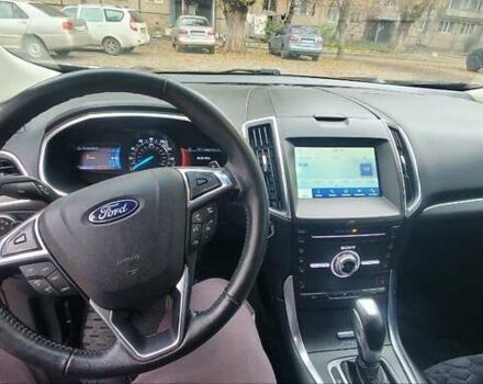 Серый Форд Эдж, объемом двигателя 2 л и пробегом 139 тыс. км за 19000 $, фото 7 на Automoto.ua