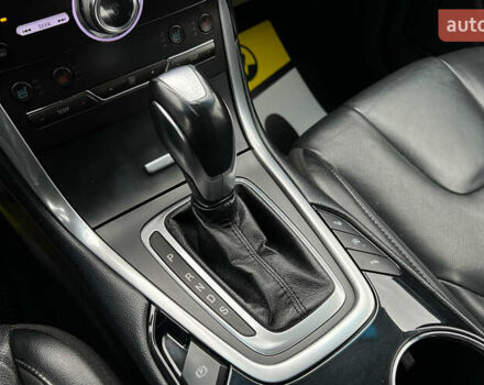 Сірий Форд Едж, об'ємом двигуна 2 л та пробігом 212 тис. км за 18500 $, фото 14 на Automoto.ua