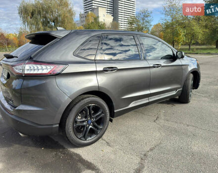 Сірий Форд Едж, об'ємом двигуна 2 л та пробігом 154 тис. км за 17500 $, фото 2 на Automoto.ua