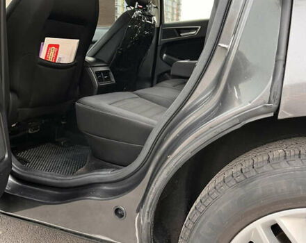 Серый Форд Эдж, объемом двигателя 2 л и пробегом 167 тыс. км за 15300 $, фото 14 на Automoto.ua