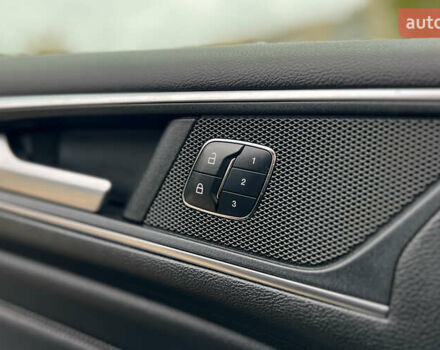 Сірий Форд Едж, об'ємом двигуна 2 л та пробігом 212 тис. км за 18500 $, фото 16 на Automoto.ua