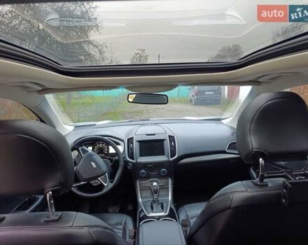 Сірий Форд Едж, об'ємом двигуна 2 л та пробігом 150 тис. км за 21000 $, фото 4 на Automoto.ua