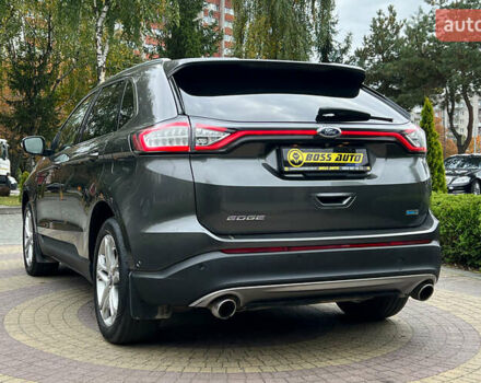 Сірий Форд Едж, об'ємом двигуна 2 л та пробігом 212 тис. км за 18500 $, фото 4 на Automoto.ua