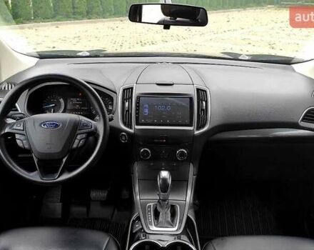 Серый Форд Эдж, объемом двигателя 2 л и пробегом 44 тыс. км за 20000 $, фото 8 на Automoto.ua