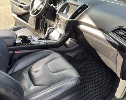 Сірий Форд Едж, об'ємом двигуна 2 л та пробігом 154 тис. км за 17500 $, фото 10 на Automoto.ua