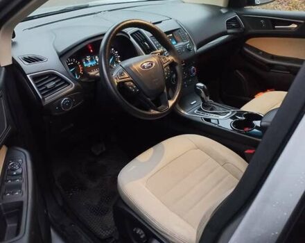 Серый Форд Эдж, объемом двигателя 2 л и пробегом 120 тыс. км за 14900 $, фото 9 на Automoto.ua