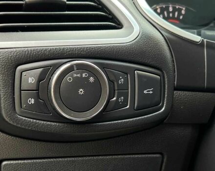 Серый Форд Эдж, объемом двигателя 2 л и пробегом 212 тыс. км за 16999 $, фото 15 на Automoto.ua