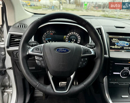 Серый Форд Эдж, объемом двигателя 2 л и пробегом 204 тыс. км за 19500 $, фото 21 на Automoto.ua