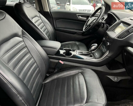 Сірий Форд Едж, об'ємом двигуна 2 л та пробігом 158 тис. км за 15300 $, фото 16 на Automoto.ua