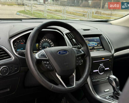 Серый Форд Эдж, объемом двигателя 2 л и пробегом 204 тыс. км за 19500 $, фото 20 на Automoto.ua