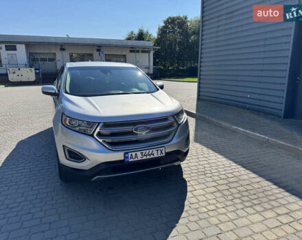 Сірий Форд Едж, об'ємом двигуна 2 л та пробігом 143 тис. км за 16300 $, фото 4 на Automoto.ua