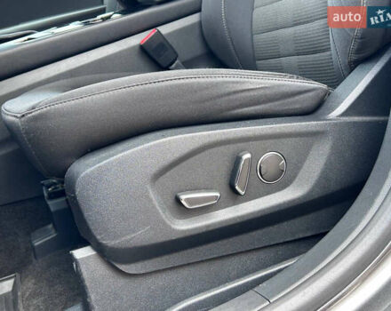 Сірий Форд Едж, об'ємом двигуна 3.5 л та пробігом 60 тис. км за 16300 $, фото 35 на Automoto.ua