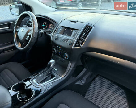 Сірий Форд Едж, об'ємом двигуна 2 л та пробігом 55 тис. км за 15000 $, фото 24 на Automoto.ua