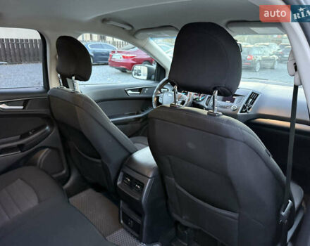 Сірий Форд Едж, об'ємом двигуна 2 л та пробігом 55 тис. км за 15000 $, фото 30 на Automoto.ua