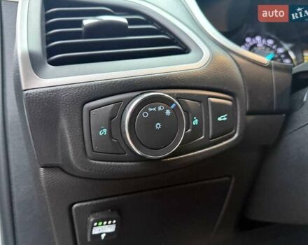 Серый Форд Эдж, объемом двигателя 2 л и пробегом 95 тыс. км за 16990 $, фото 14 на Automoto.ua